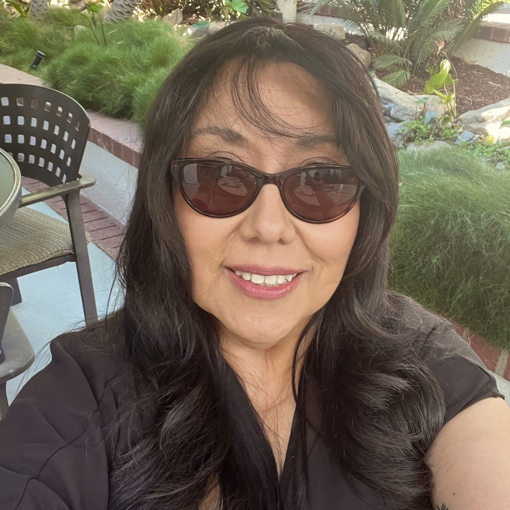 Meet your Posher, Leticia